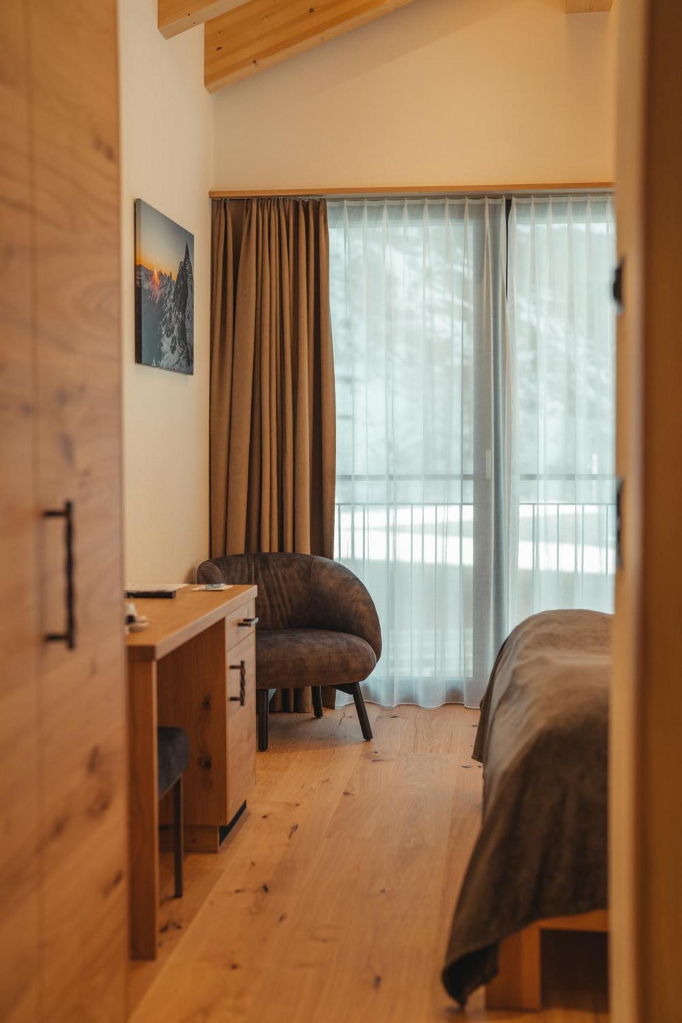 Hotel Porta Cervino Täsch Buitenkant foto