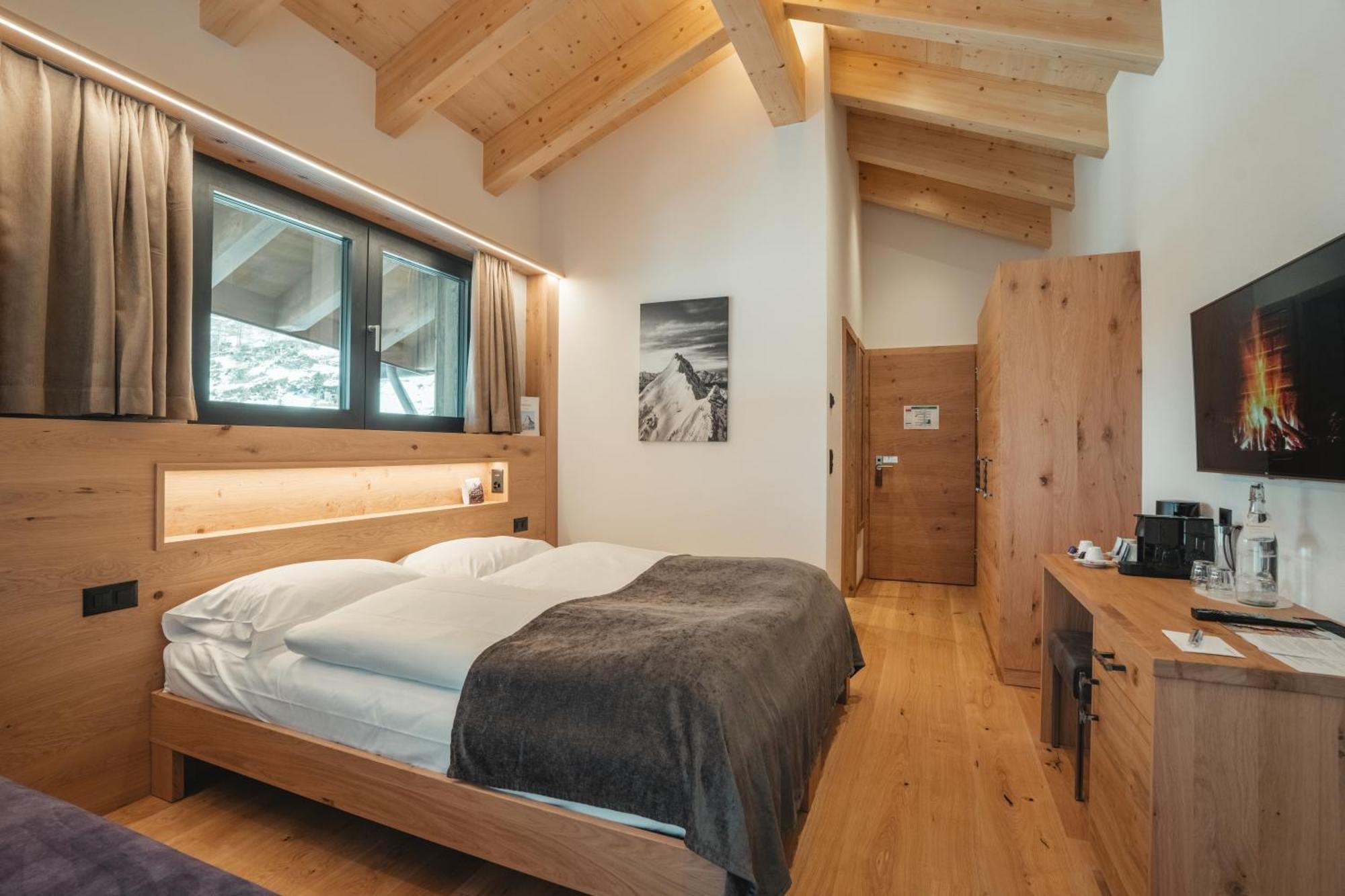 Hotel Porta Cervino Täsch Buitenkant foto